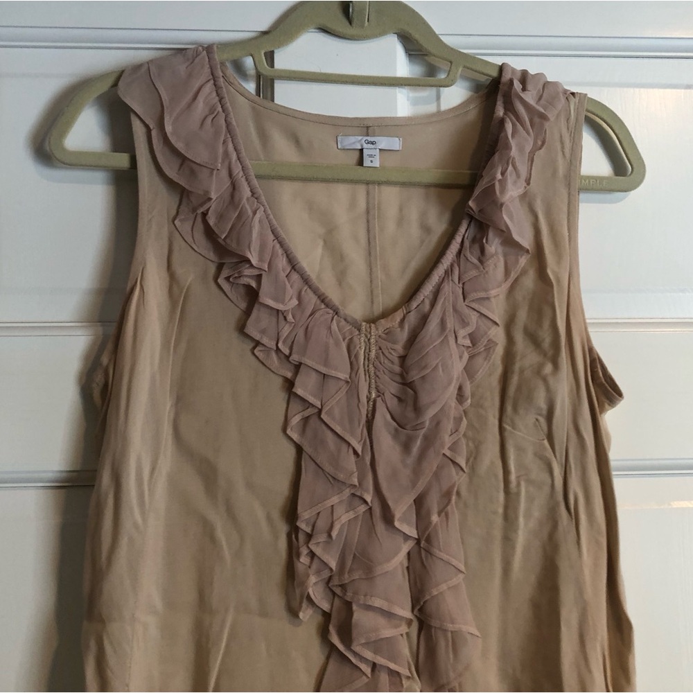 Gap Ruffle Top - Picture 2 of 6
